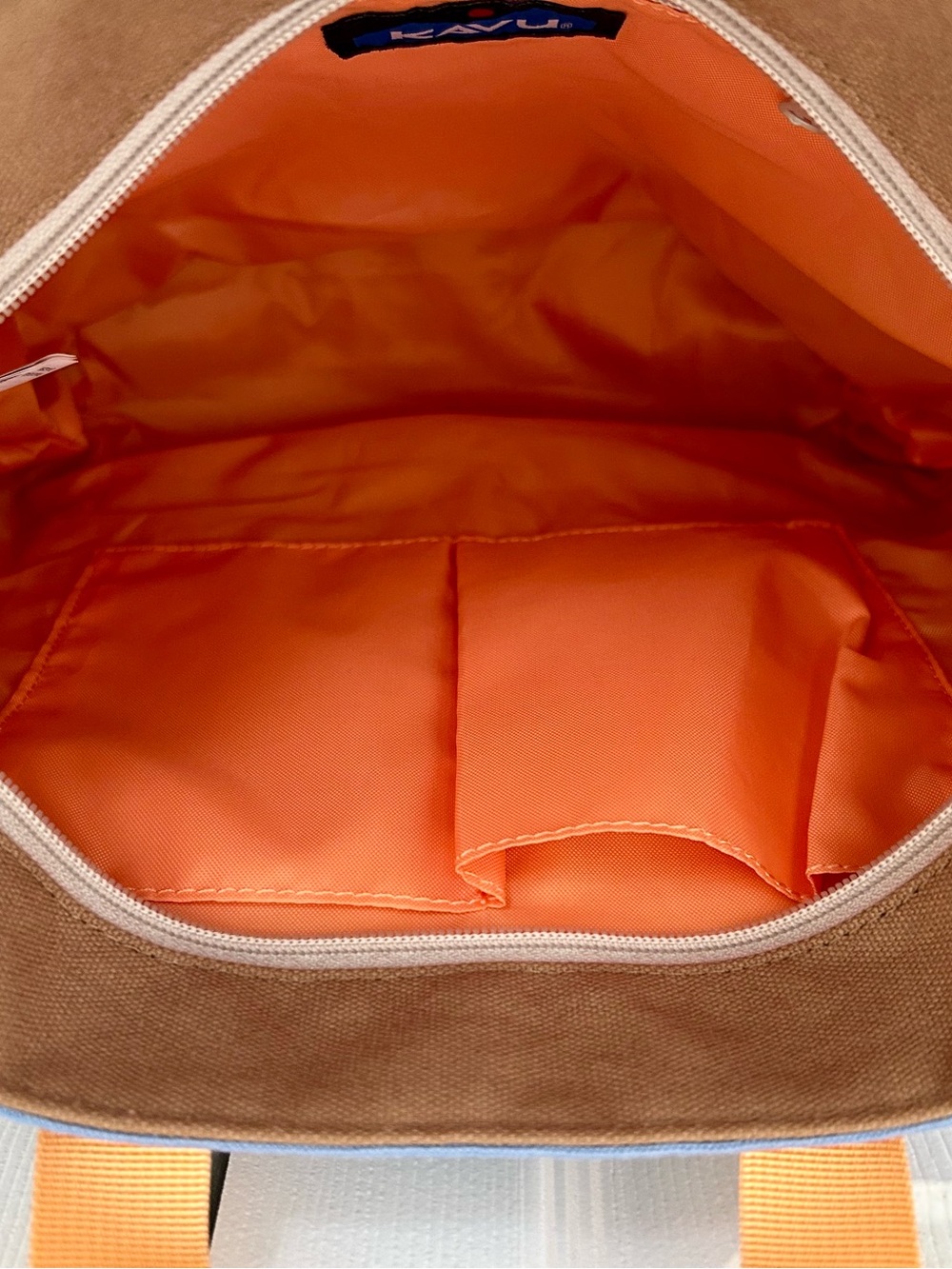 Kavu Lil Robin Bag Urban Outfitters Exclusive - Picture 8 of 8